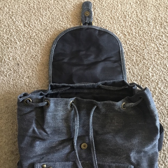 New Black Canvas Studded Backpack - Picture 4 of 6